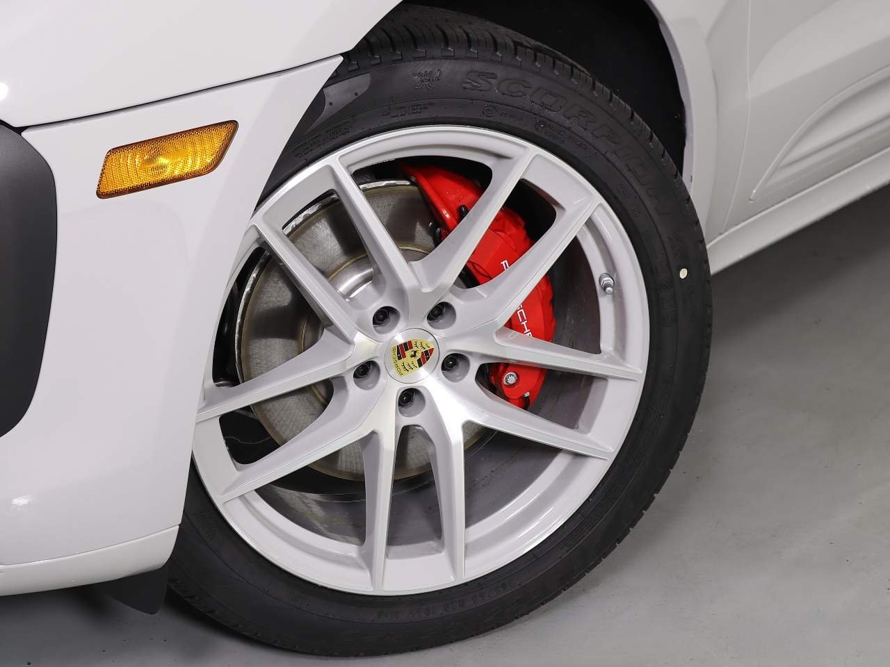 Certified Used 2026 Chalk Porsche Macan S image 26
