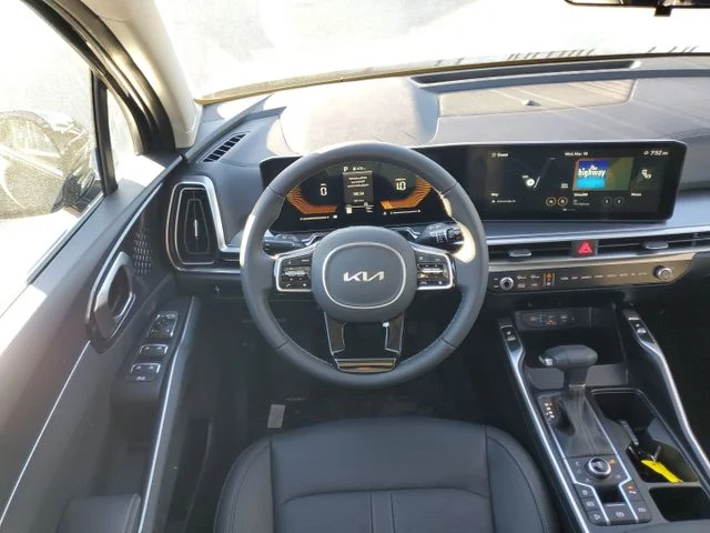 2025 Kia Sorento S - Photo 24
