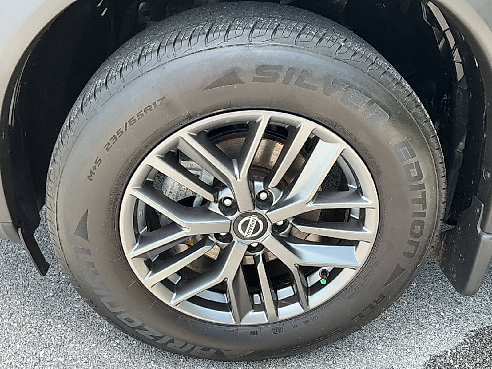 Used 2021 Super Black Nissan S Intelligent AWD image 5