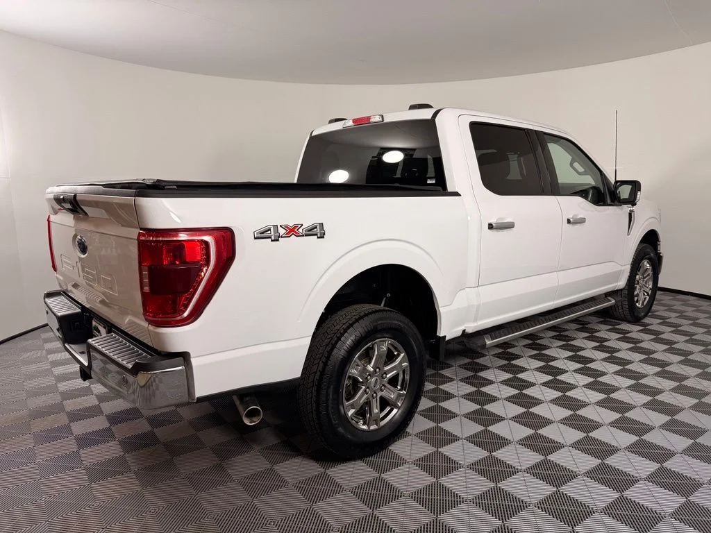 Used 2023 White Ford XLT image 8