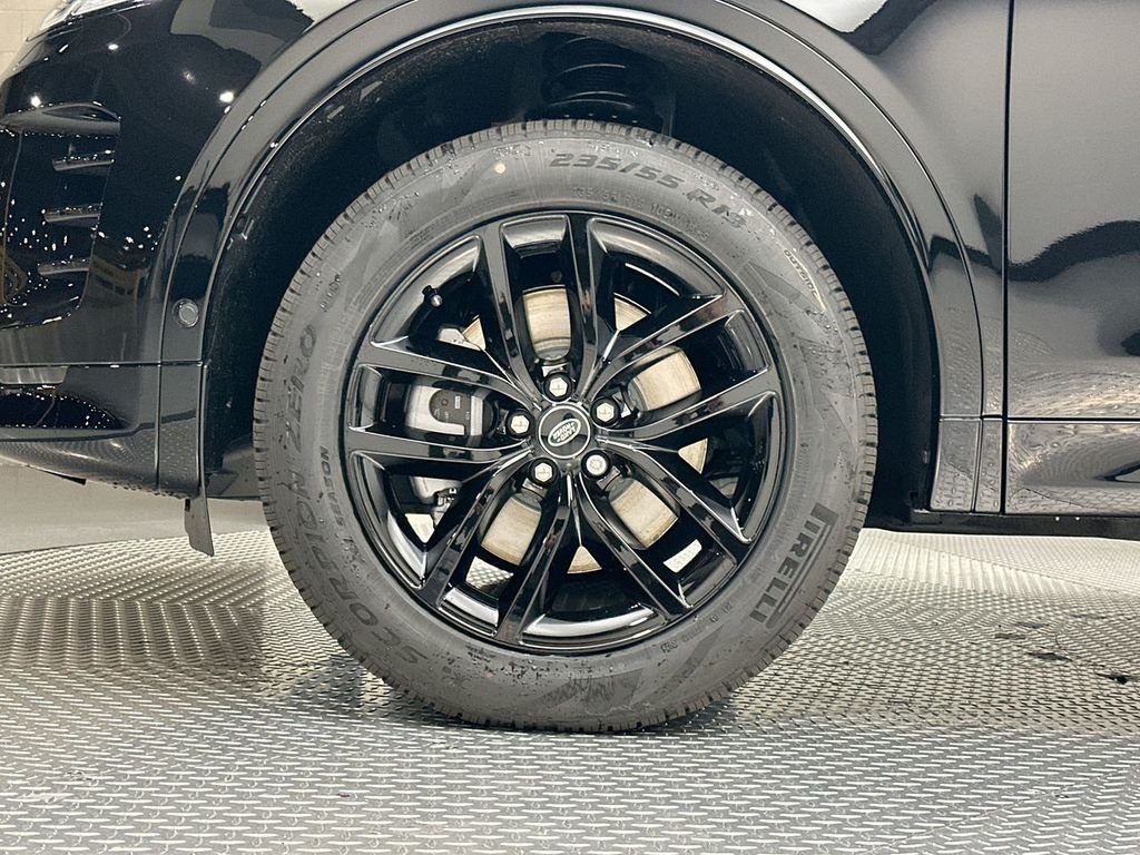 New 2026 Santorini Black Land Rover Landmark image 5