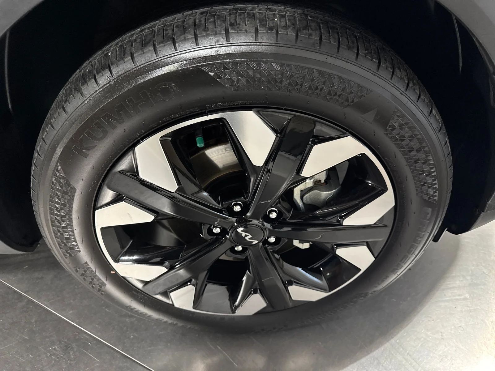 Used 2023 Ebony Black Kia X-Line image 14