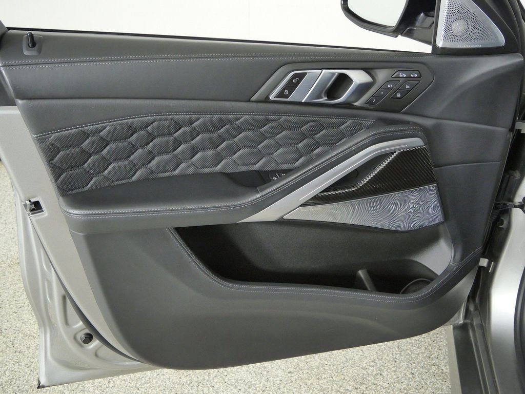 Used 2021 Donington Grey Metallic BMW Base image 32