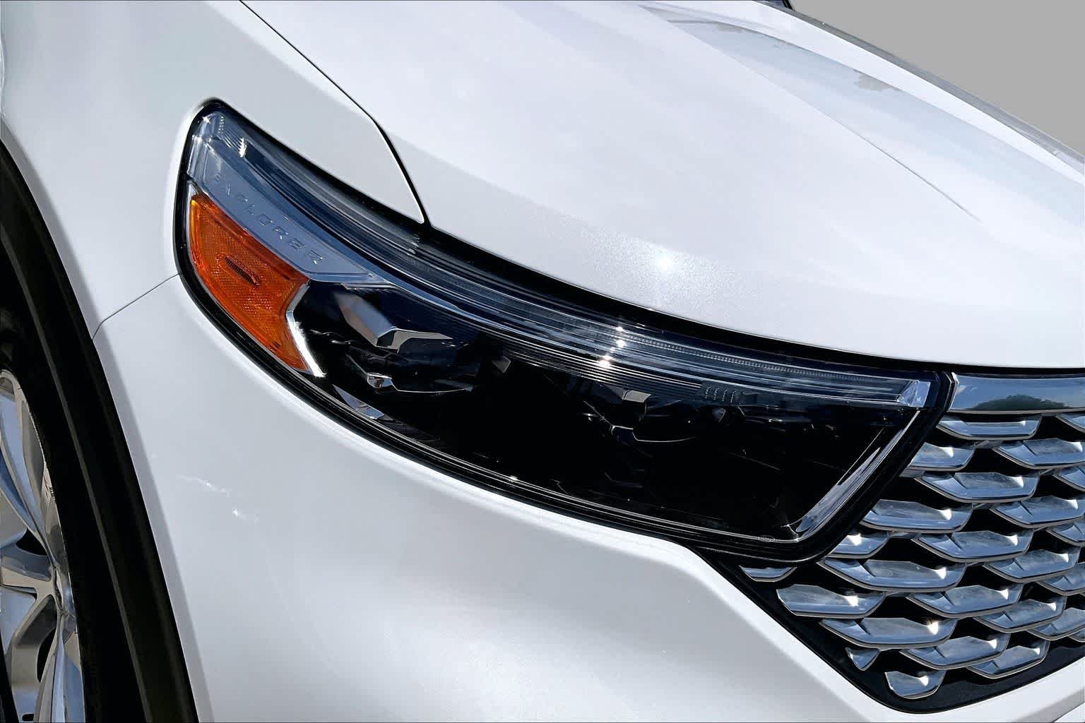 Used 2023 Star White Metallic Tri-Coat Ford Platinum image 26