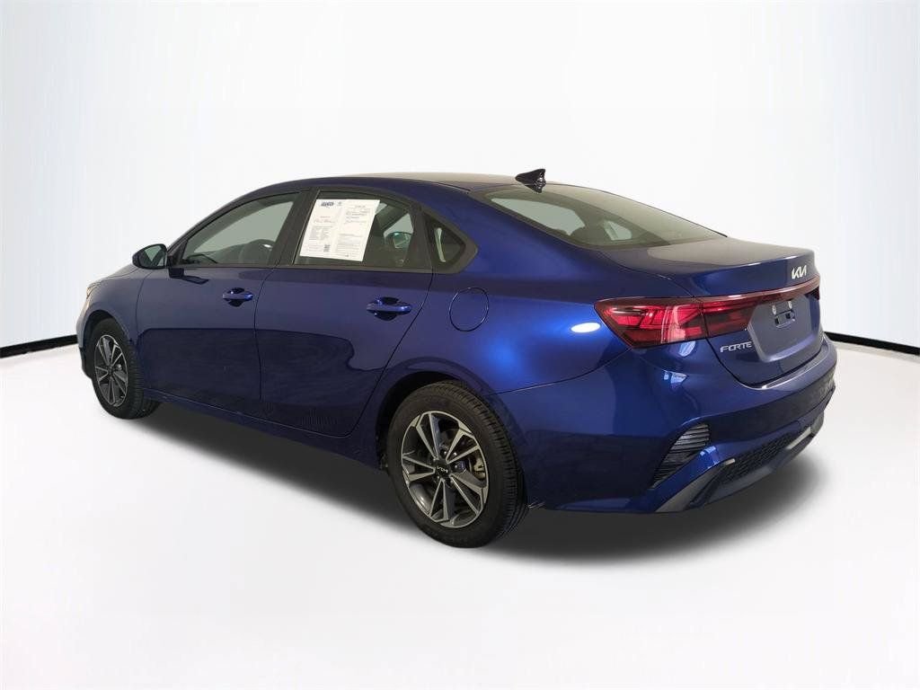 2024 Kia Forte LXS - Photo 7