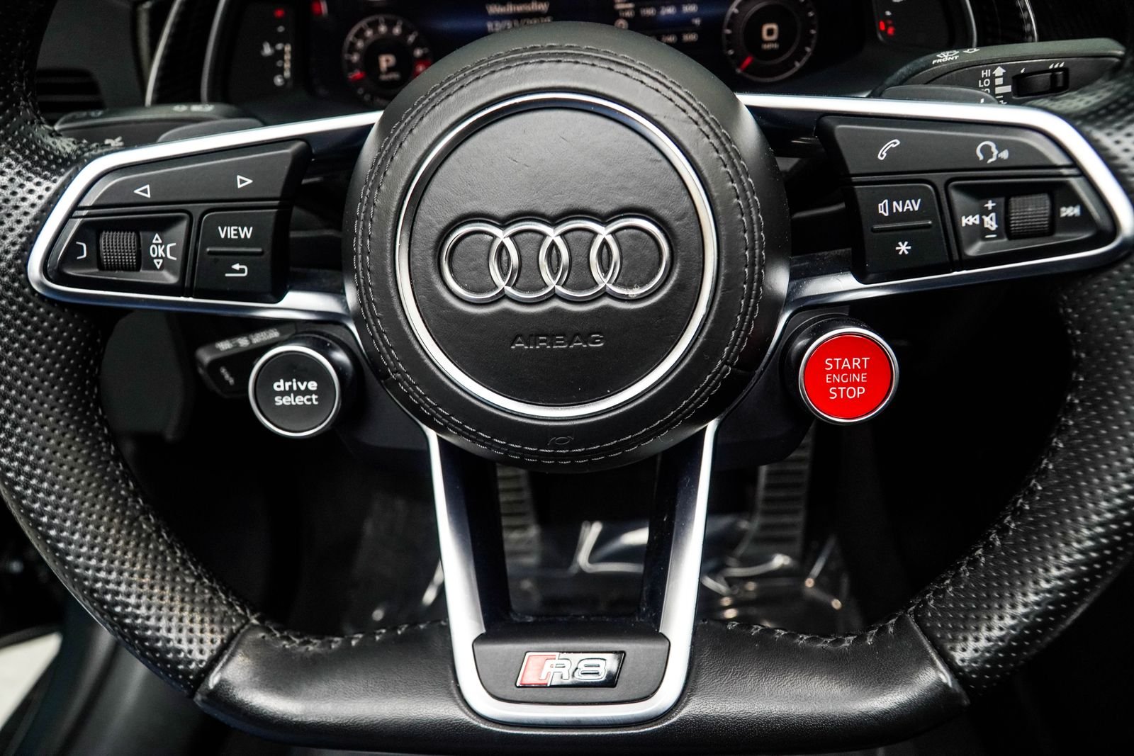 Used 2017 Green Audi 5.2 image 34