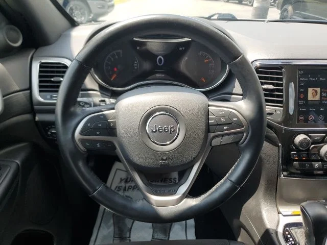 Used 2021 White Jeep Laredo X image 18