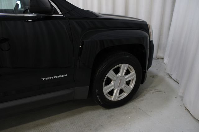 Used 2015 Black GMC SLE-1 image 36