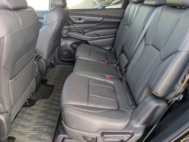 New 2026 CRYSTAL BLACK SILICA Subaru Limited 8-Passenger image 19