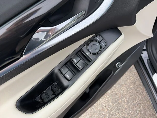 Used 2024 Ebony Twilight Metallic Buick Essence image 20