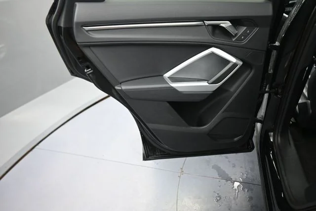 Used 2025  Audi Premium image 18