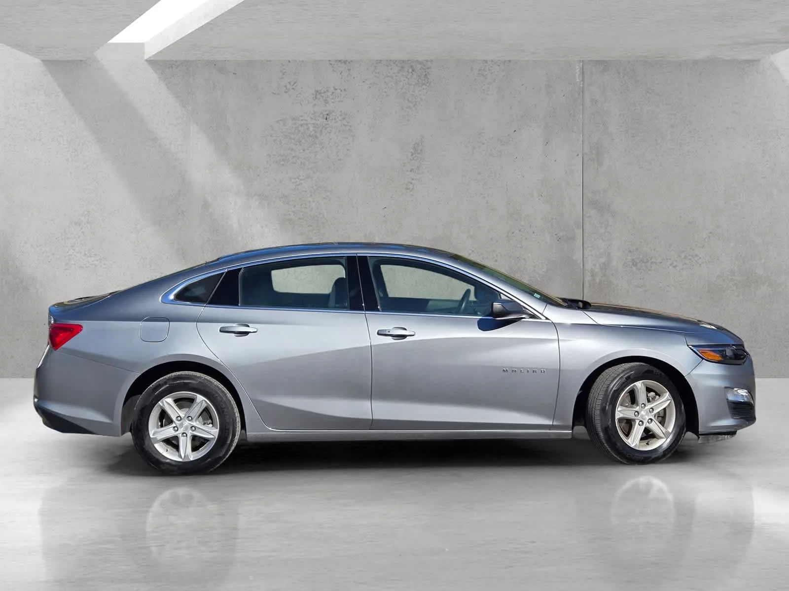 Used 2024 Sterling Gray Metallic Chevrolet 1LT image 3