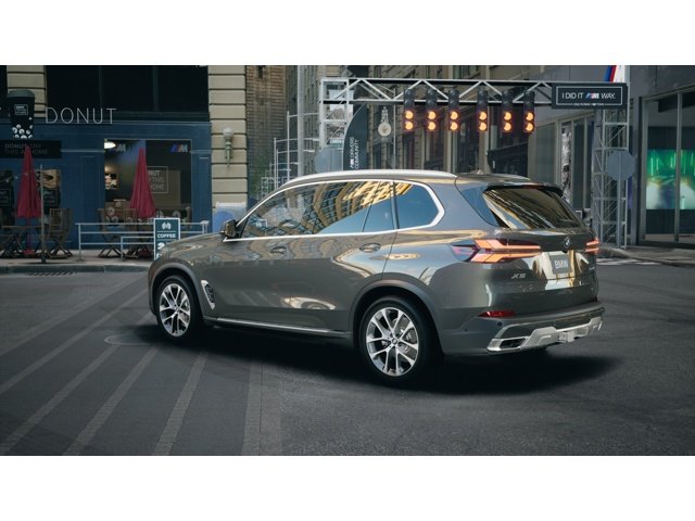 New 2026 Dravit Grey Metallic BMW xDrive40i image 2