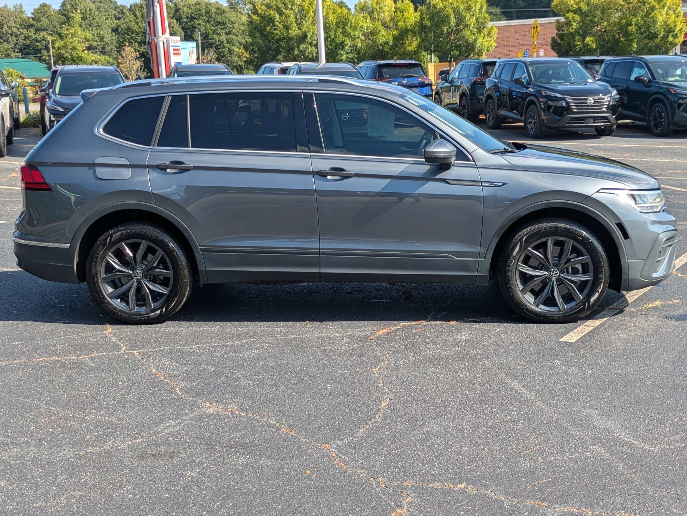 Used 2024 Gray Volkswagen 2.0T SE image 2