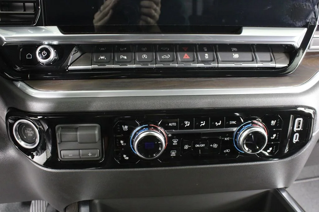 New 2026 Summit White GMC SLT image 29