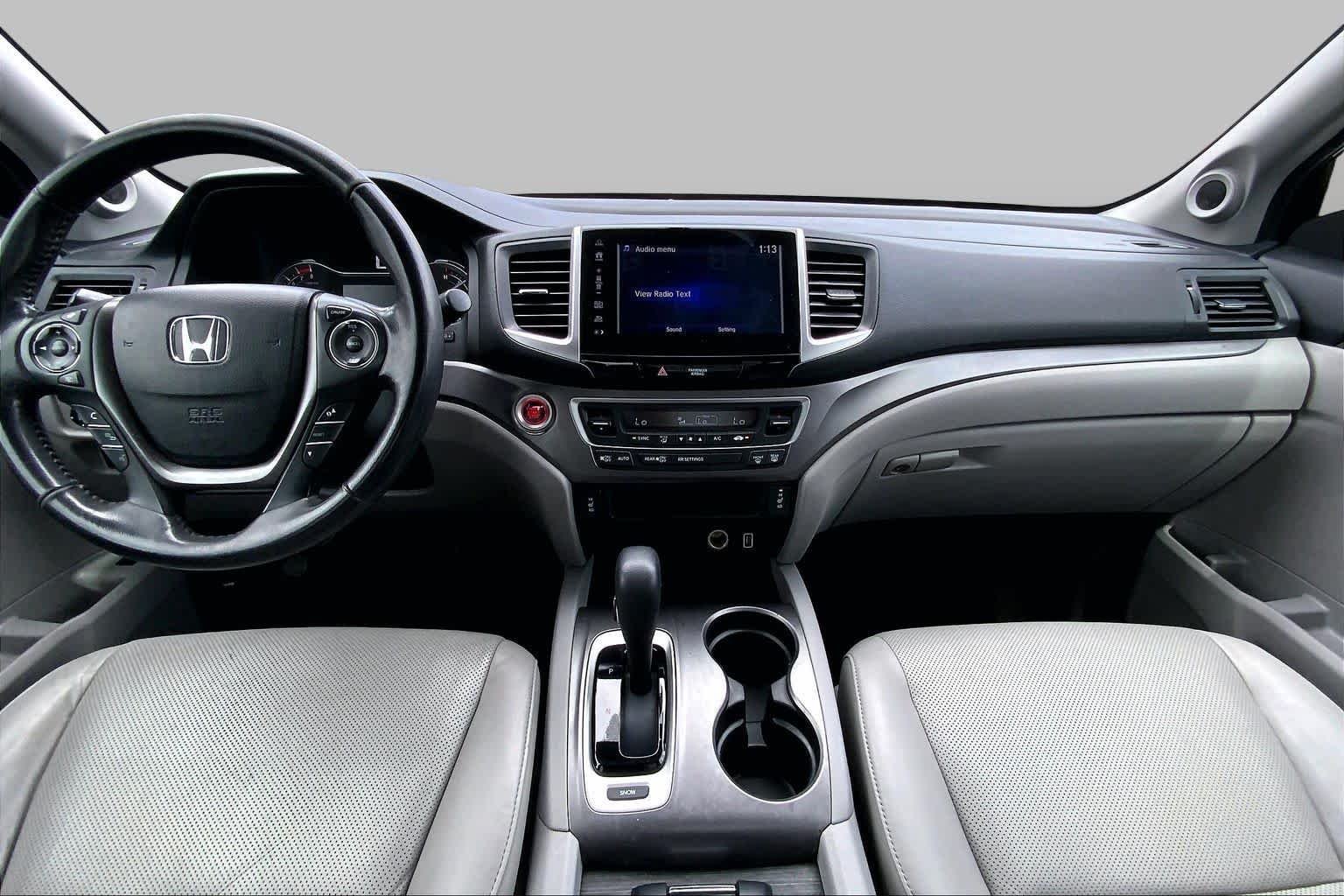 Used 2019 Obsidian Blue Pearl Honda RTL-T image 16
