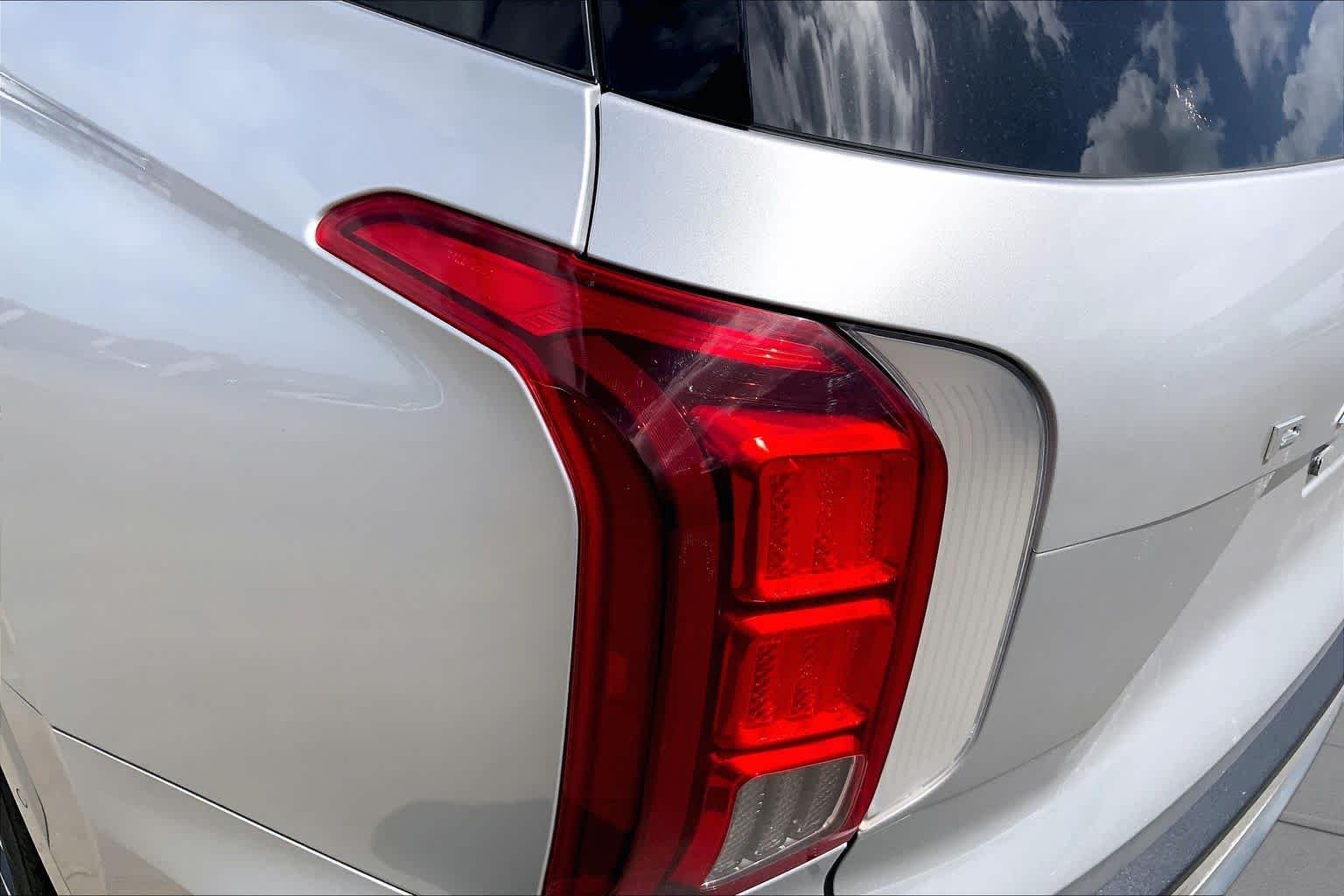 Used 2023 Typhoon Silver Hyundai Calligraphy image 27