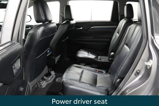 Used 2018 Gray Toyota SE image 11