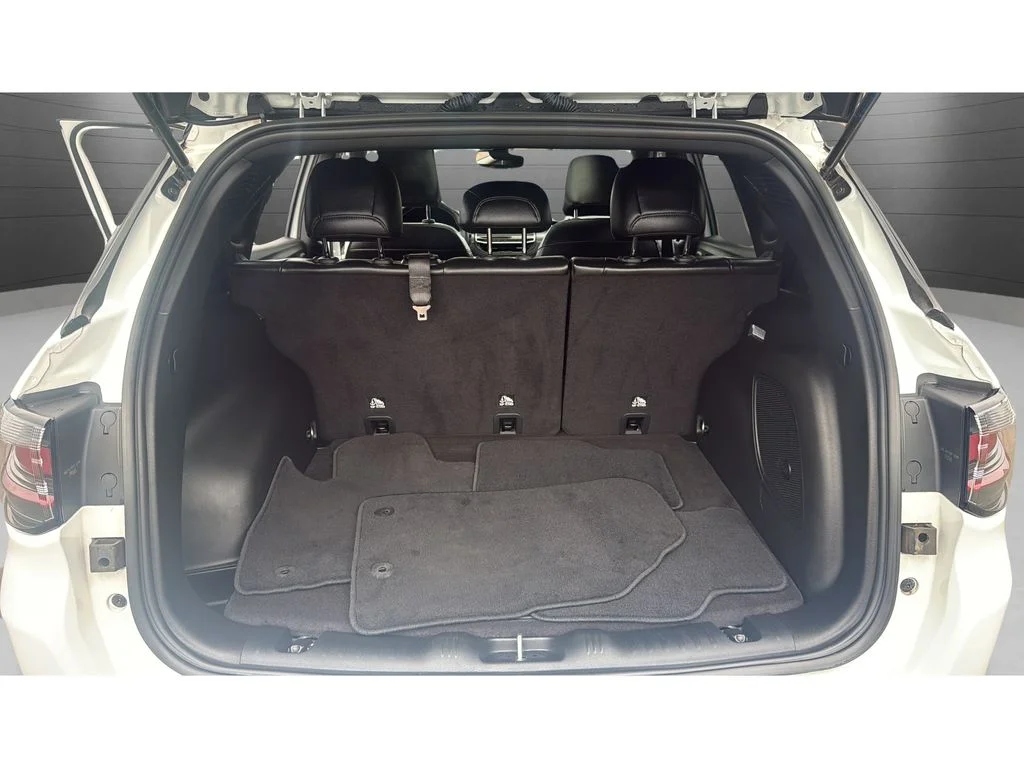 Used 2022 White Jeep High Altitude image 14