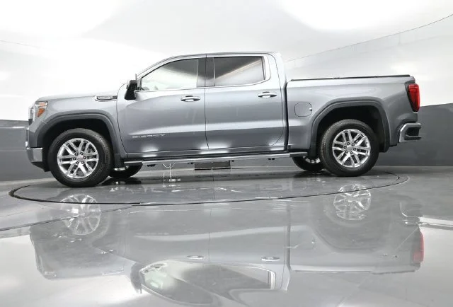 Used 2019 Gray GMC SLT image 44