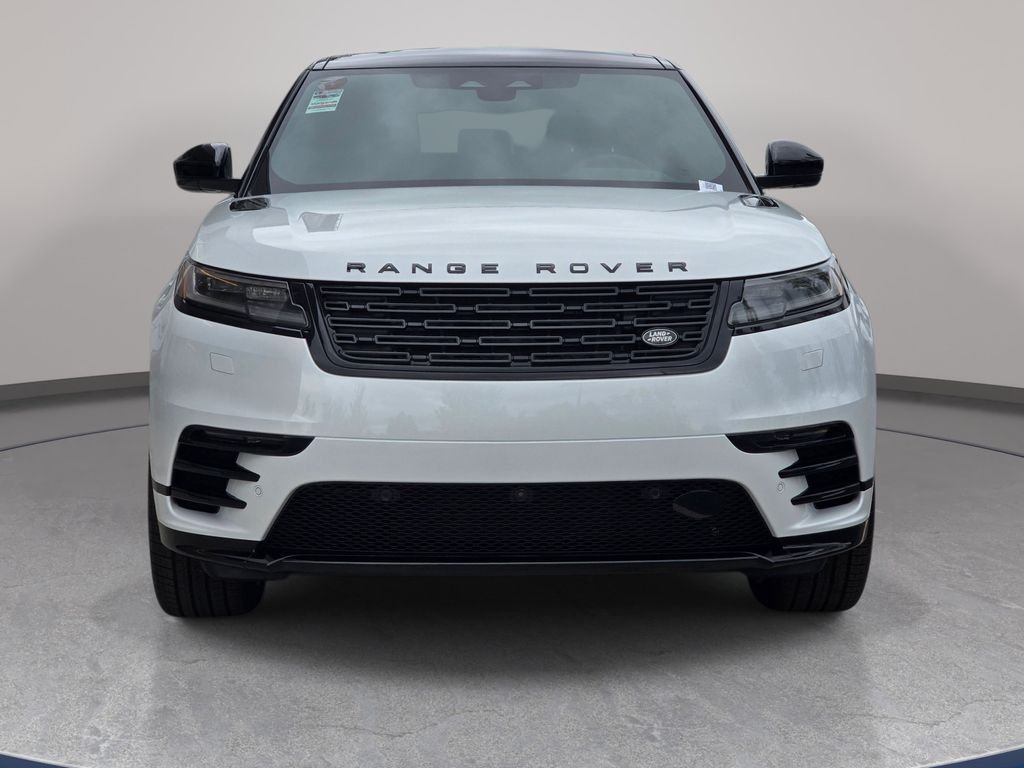 New 2026 Ostuni Pearl White LAND ROVER P250 Base image 2