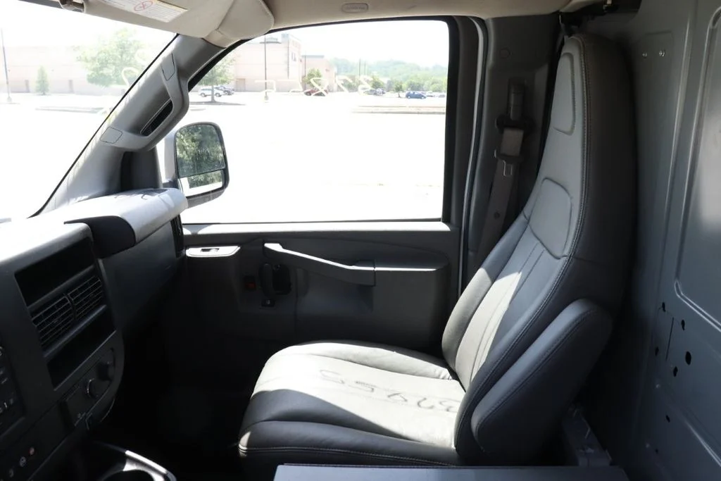 Used 2018 White Chevrolet Work Van image 14