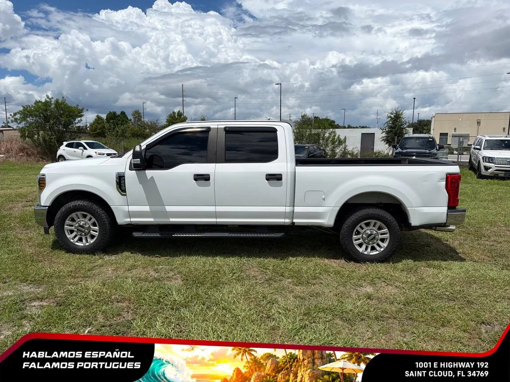 Used 2018 White Ford XL image 2