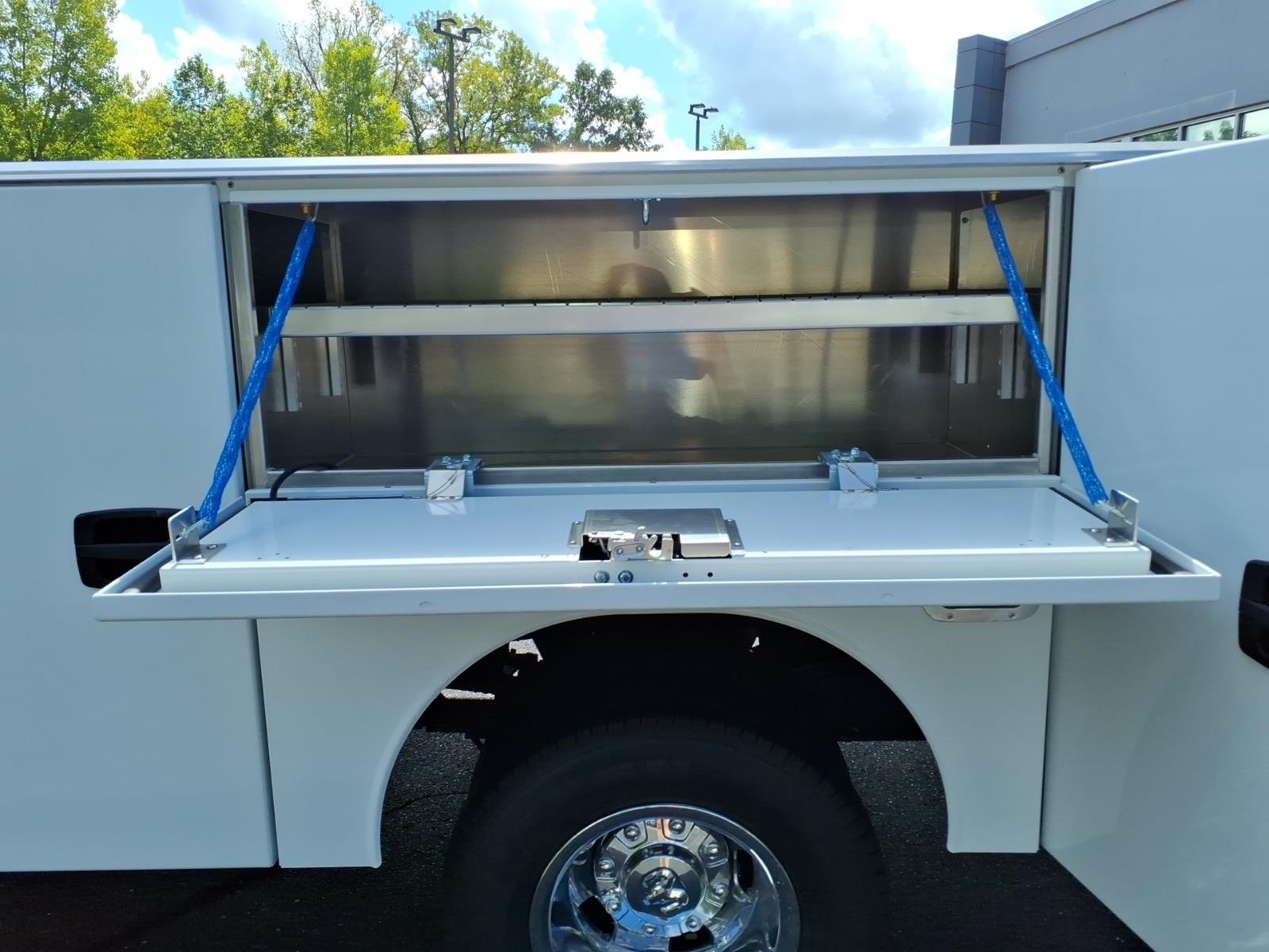 New 2026 Bright White Clear-Coat Exterior Paint RAM Tradesman/Big Horn image 29