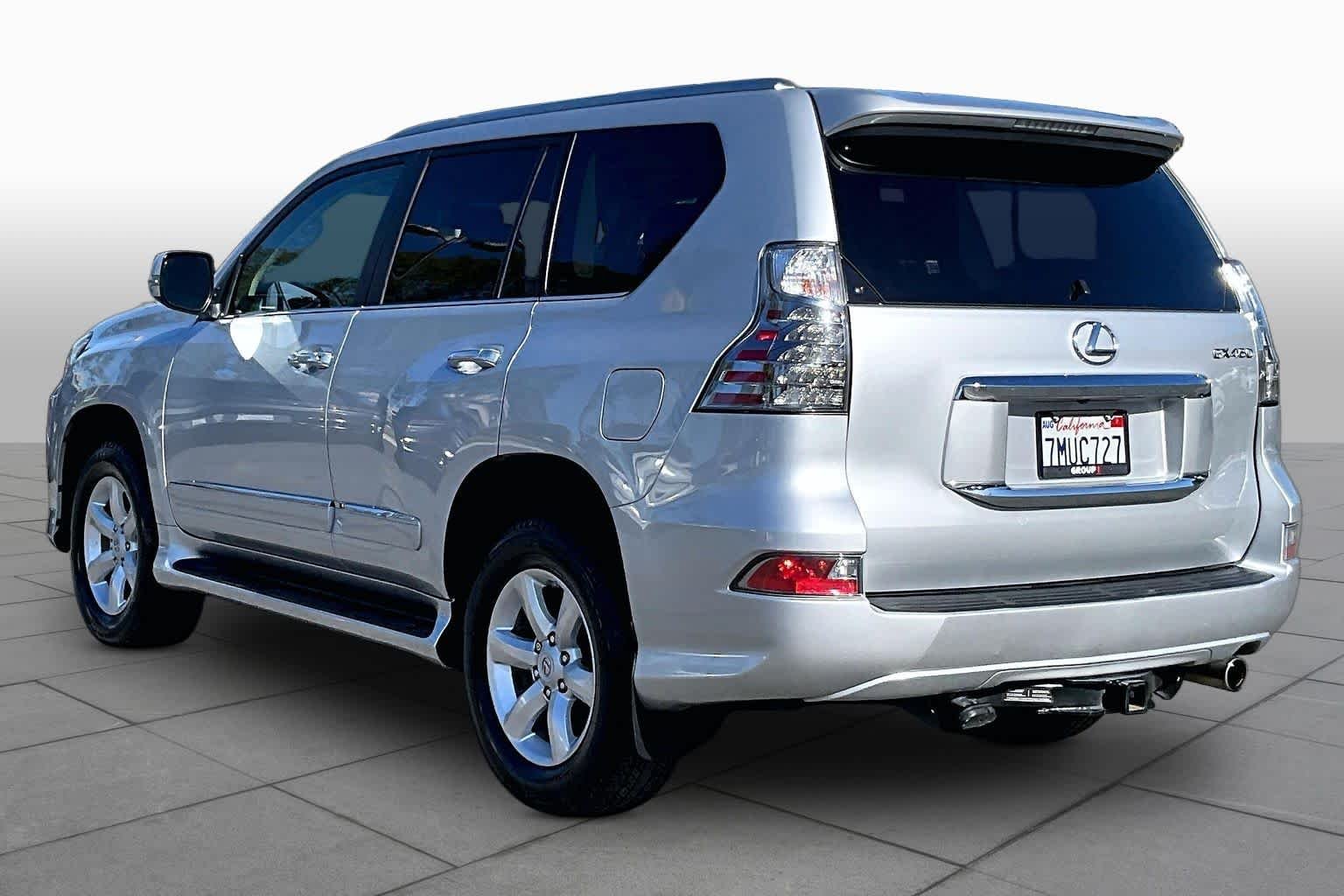 Used 2015 Silver Lining Metallic Lexus  image 11