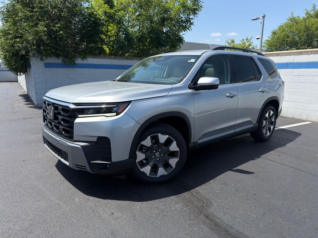 New 2026 Solar Silver Metallic Honda Touring image 1