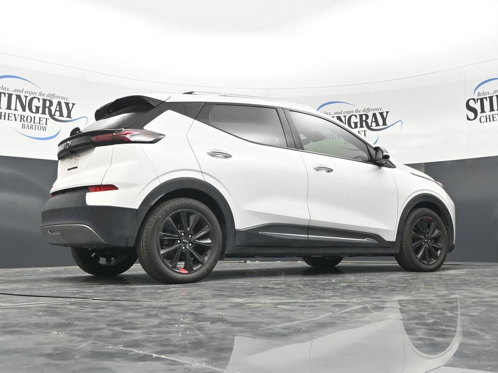 Used 2023 SUMMIT WHITE Chevrolet Premier image 26