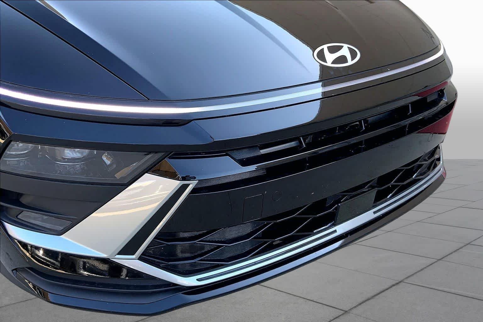 2025 Hyundai Sonata SE - Photo 31