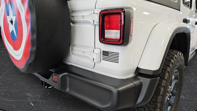 New 2026 Bright White Clear-Coat Exterior Paint Jeep  image 41