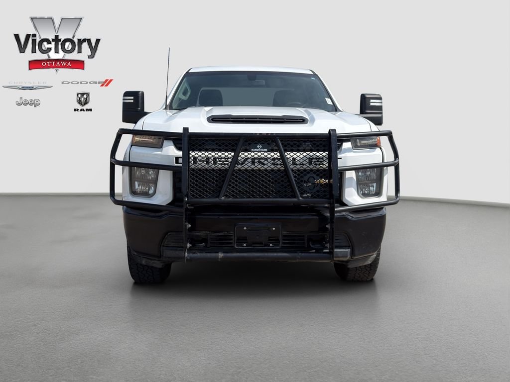 Used 2022 White Chevrolet Custom image 26