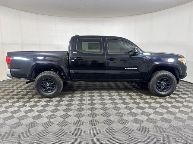 Certified Used 2020 Midnight Black Metallic Toyota SR5 image 2