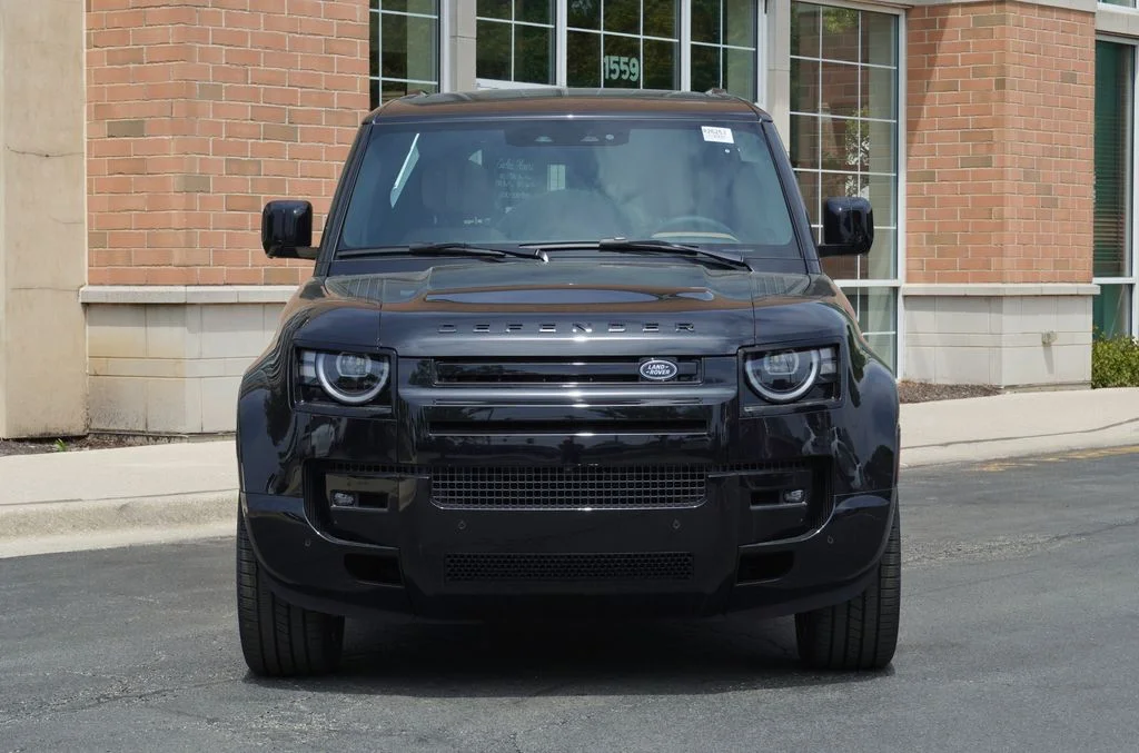 New 2026 Santorini Black Land Rover X image 4