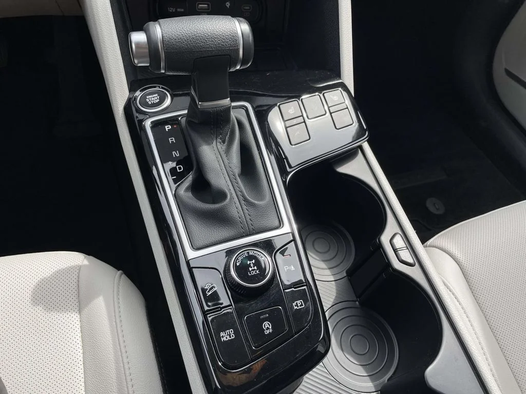 Used 2024 Gravity Gray Kia EX image 20