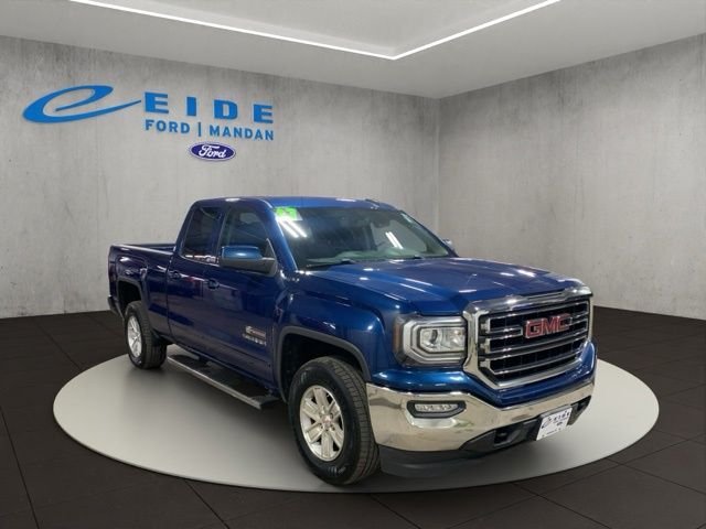 Used 2017 Blue GMC SLE image 1