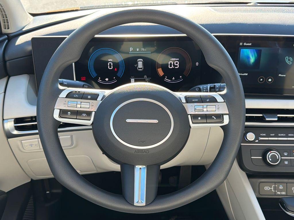New 2026 Black Hyundai SE FWD image 23