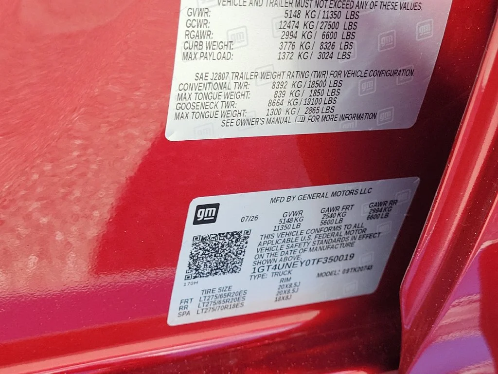 New 2026 Volcanic Red Tintcoat GMC SLT image 29
