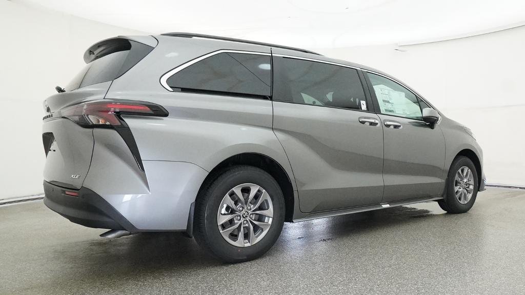 New 2026 Heavy Metal Toyota XLE image 17
