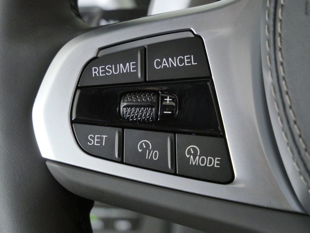 New 2026 Black Sapphire Metallic BMW xDrive40i image 41