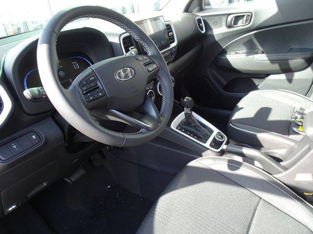 New 2026 White Hyundai SEL w/Two-Tone Roof image 10