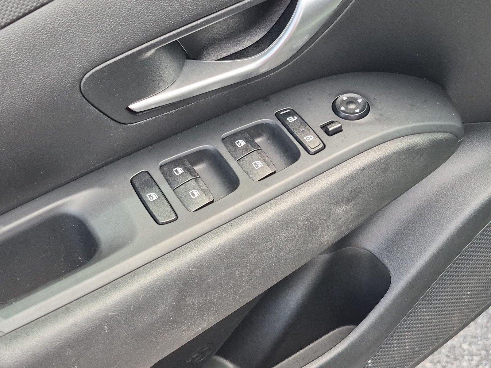 Used 2022 Sage Gray Hyundai SEL image 16