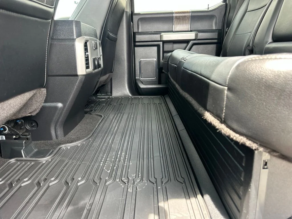 Used 2019 Gray Ford Lariat image 18