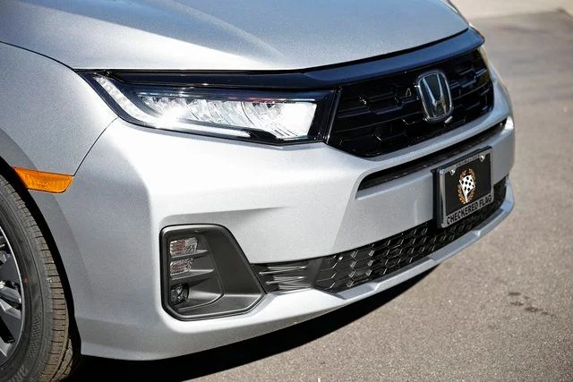 2026 Honda Odyssey Touring - Photo 18