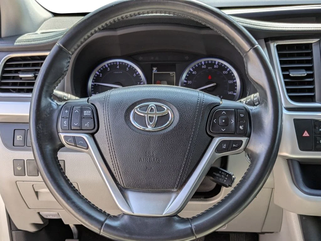 Used 2018 White Toyota Limited image 17