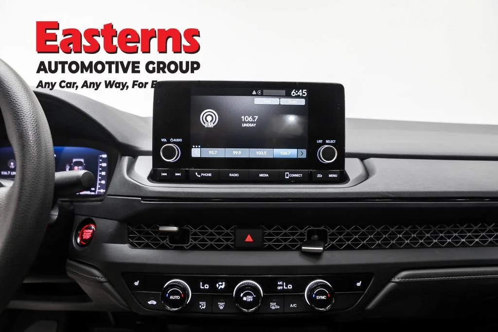 Used 2024 White Honda EX image 12