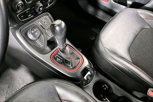 Used 2020 Gray Jeep Trailhawk image 17