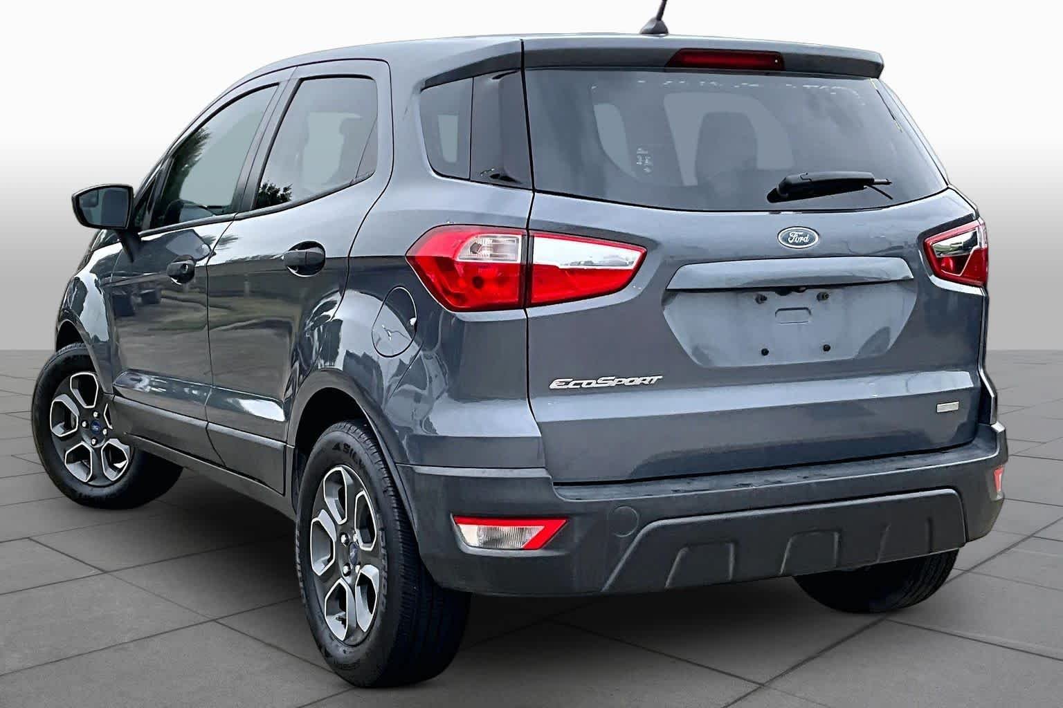 Used 2018 Smoke Metallic Ford S image 12